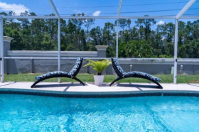 Beautiful Home Near Disney, Heated Pool, BBQ, 4 Bedrooms